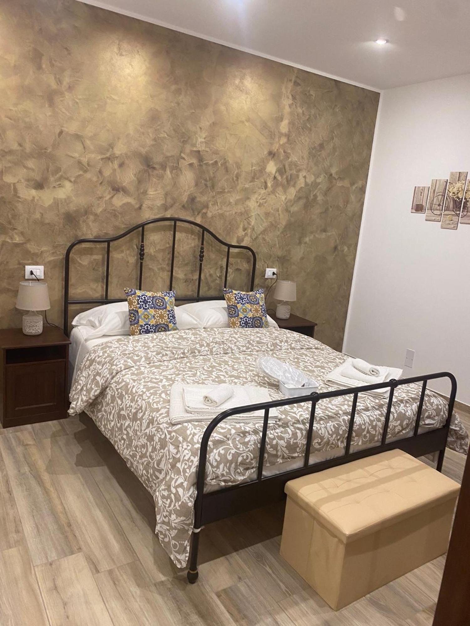 Bed and Breakfast Maryam23 Сиракузы Экстерьер фото